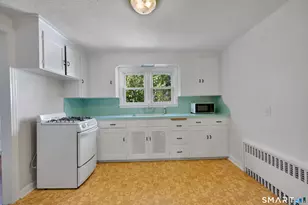 37 Harmund Pl, Wethersfield, CT 06109 - Photo 7