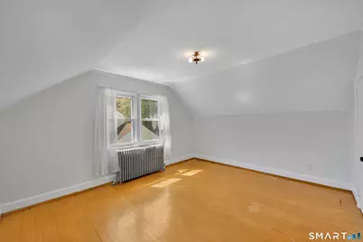 37 Harmund Place, Wethersfield, CT 06109 - Photo 9