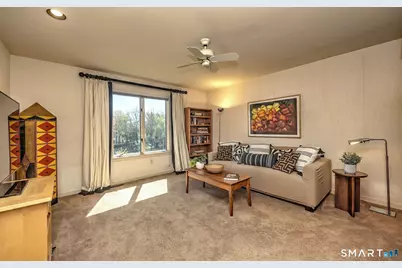 690 Forest Road #472, West Haven, CT 06516 - Photo 13