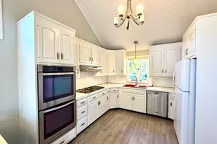219 Anson St, Stratford, CT 06614 - Photo 7
