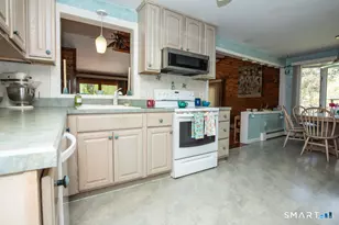 245 Grieb Rd, Wallingford, CT 06492 - Photo 17