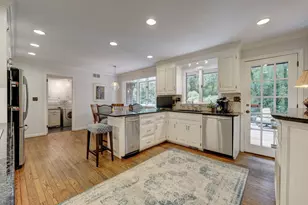 25 Country Ln, Glastonbury, CT 06073 - Photo 7