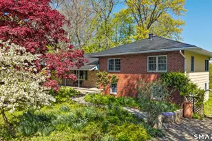 34 Davenport Dr, Stamford, CT 06902 - Photo 1