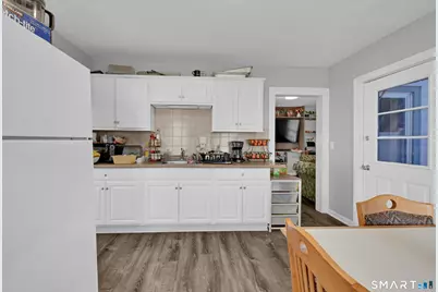 18 Mallory Street, Danbury, CT 06810 - Photo 3