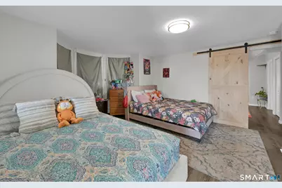 18 Mallory Street, Danbury, CT 06810 - Photo 13