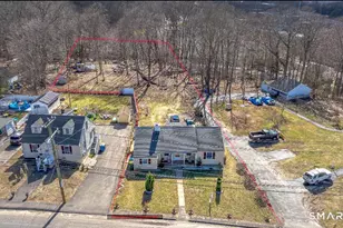136 Pearl Lake Rd, Waterbury, CT 06706 - Photo 3