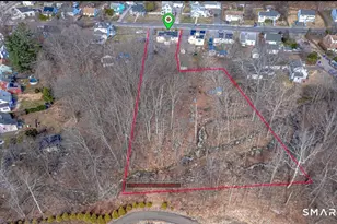 136 Pearl Lake Rd, Waterbury, CT 06706 - Photo 5