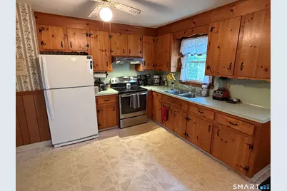 67 Gail Drive, Naugatuck, CT 06770 - Photo 7