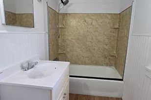 985 Huntington Rd, Stratford, CT 06614 - Photo 7