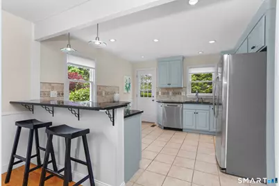 10 Leann Drive, Norwalk, CT 06851 - Photo 3