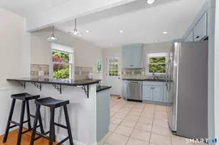 10 Leann Dr, Norwalk, CT 06851 - Photo 3
