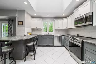 148 Colonial Dr, Southbury, CT 06488 - Photo 21