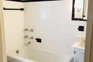 203 Ballard Dr, West Hartford, CT 06119 - Photo 29