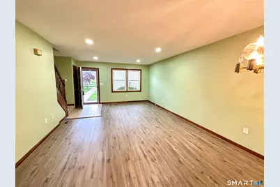 10 Windwood Drive #10, Windsor Locks, CT 06096 - Photo 3
