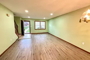 10 Windwood Dr, Windsor Locks, CT 06096 - Photo 3