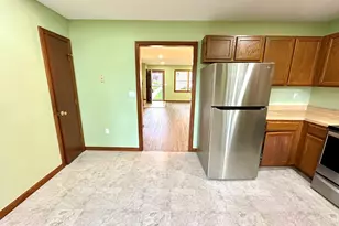 10 Windwood Dr, Windsor Locks, CT 06096 - Photo 5