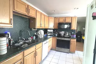 70 Circle Dr, Wallingford, CT 06492 - Photo 5