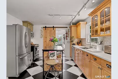 43 George Avenue, Norwalk, CT 06851 - Photo 9