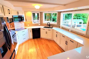 14 Vermillion Dr, Avon, CT 06001 - Photo 5