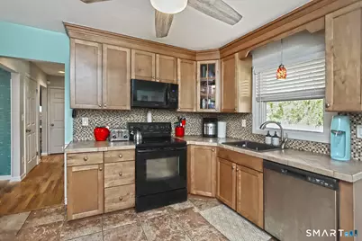 54 Bellevue Avenue, West Haven, CT 06516 - Photo 11
