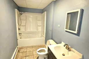 141 Crown St, Meriden, CT 06450 - Photo 7
