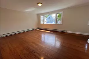 53 Pixlee Pl, Bridgeport, CT 06610 - Photo 3