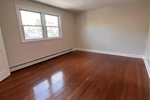 53 Pixlee Pl, Bridgeport, CT 06610 - Photo 11