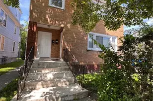 53 Pixlee Pl, Bridgeport, CT 06610 - Photo 1