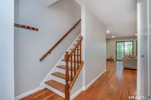 7 Great Oak Ct, Cromwell, CT 06416 - Photo 3