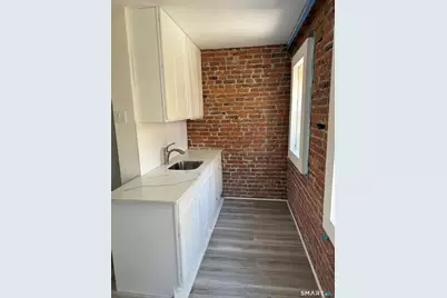 189 Daly Avenue, New Britain, CT 06051 - Photo 5
