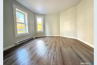 189 Daly Avenue, New Britain, CT 06051 - Photo 1