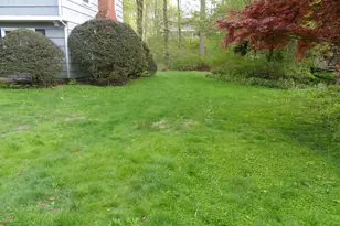 151 Sun Dance Rd, Stamford, CT 06905 - Photo 3