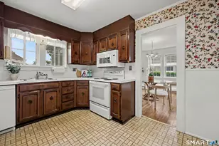 10 Elliott St, Norwalk, CT 06855 - Photo 17
