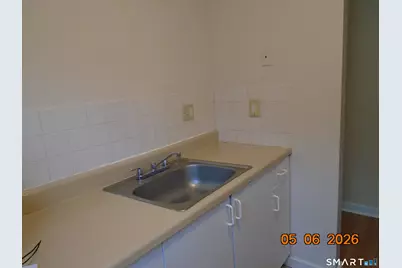 327 Augur Street #3, Hamden, CT 06517 - Photo 5