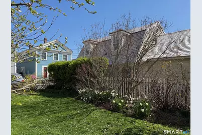 9-11 Diving Street, Stonington, CT 06378 - Photo 9