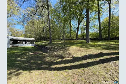 35 Preston Drive, Meriden, CT 06450 - Photo 7