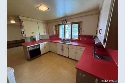 35 Preston Drive, Meriden, CT 06450 - Photo 15
