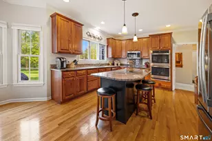 699 Andrea Ct, Cheshire, CT 06410 - Photo 9