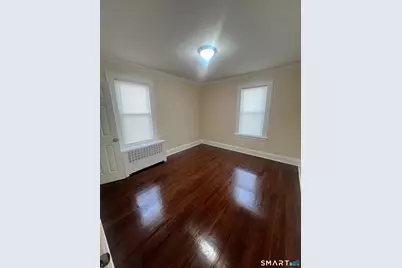 67 Tremont Avenue, Bridgeport, CT 06606 - Photo 13