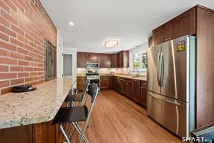 9 Lakewood Cir, Glastonbury, CT 06073 - Photo 9