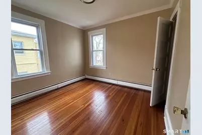 22-24 Bushnell Street, Hartford, CT 06114 - Photo 11