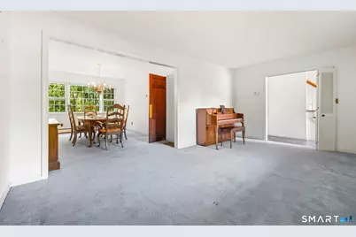 2 Golf View Circle, Stamford, CT 06905 - Photo 5