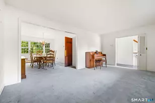 2 Golf View Cir, Stamford, CT 06905 - Photo 5