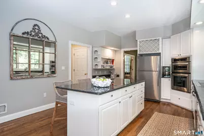 7 Woodleigh Place, Simsbury, CT 06089 - Photo 7
