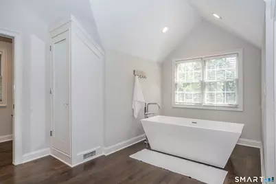 7 Woodleigh Place, Simsbury, CT 06089 - Photo 17