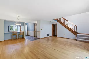 14 Lilac Ln, Farmington, CT 06032 - Photo 5