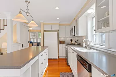218 Totoket Road, Branford, CT 06405 - Photo 17