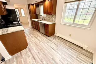 9 Tara Dr, Brookfield, CT 06804 - Photo 5
