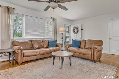51 Chipmunk Trail, Newtown, CT 06482 - Photo 5