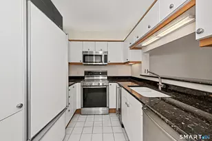 43 Harbor Dr, Stamford, CT 06902 - Photo 9